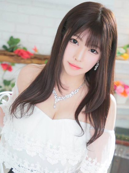 セクシー女優　なな